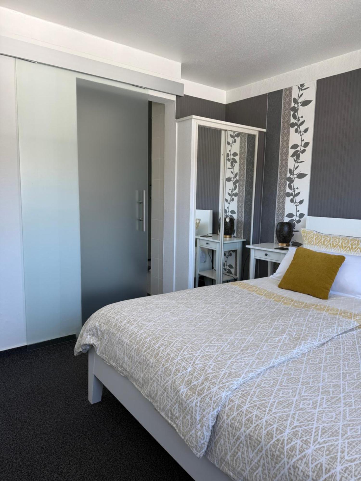 Haus Uebernachtenswert Cochem Mosel Εξωτερικό φωτογραφία