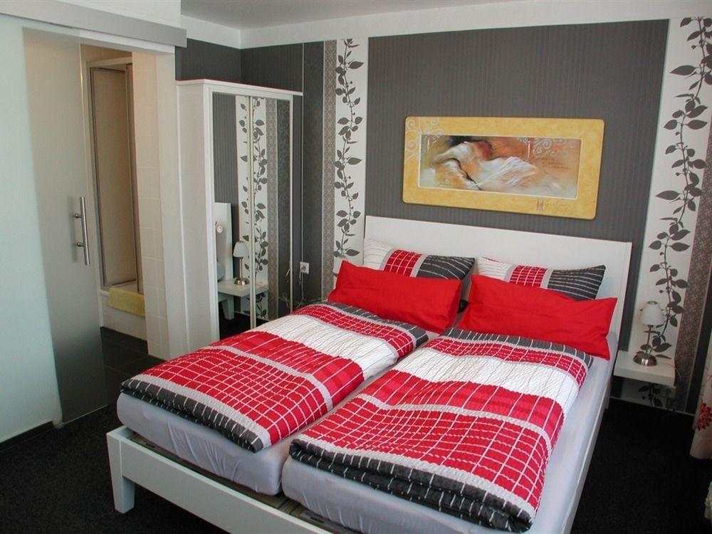 Haus Uebernachtenswert Cochem Mosel Εξωτερικό φωτογραφία